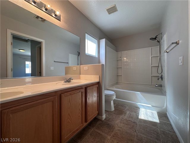 7928 Stormy Falls Street, Las Vegas, NV 89149