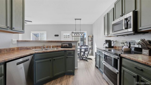 2281 St James Drive, Colorado Springs, CO 80910