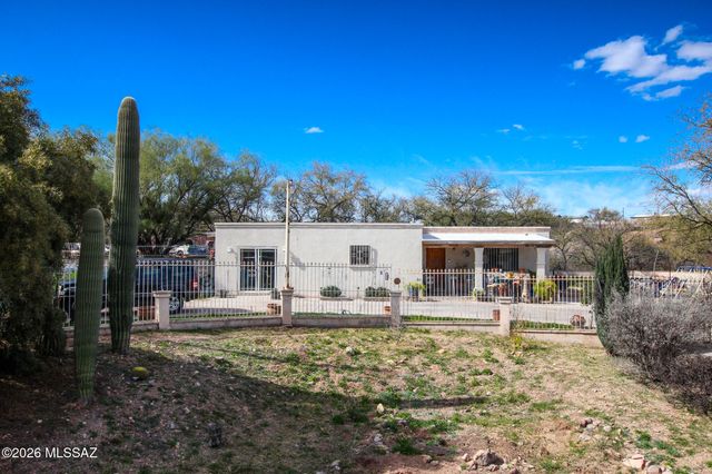 992 Paseo Lobo, Rio Rico, AZ 85648