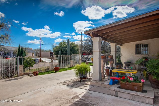 992 Paseo Lobo, Rio Rico, AZ 85648