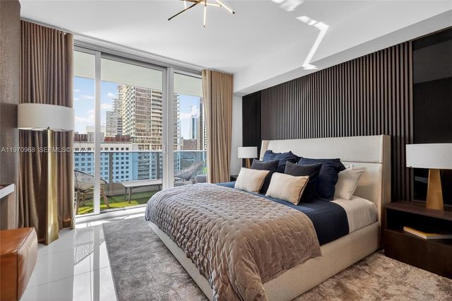 200 Biscayne Boulevard Way 1108, Miami, FL 33131