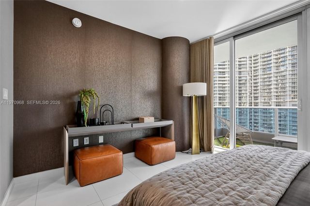 200 Biscayne Boulevard Way 1108, Miami, FL 33131