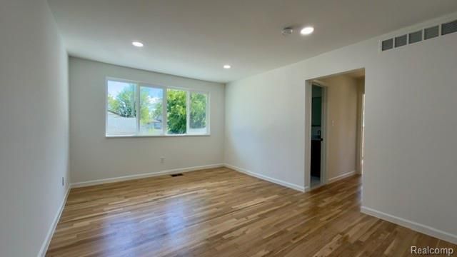 31657 Olmstead Road, Rockwood, MI 48173