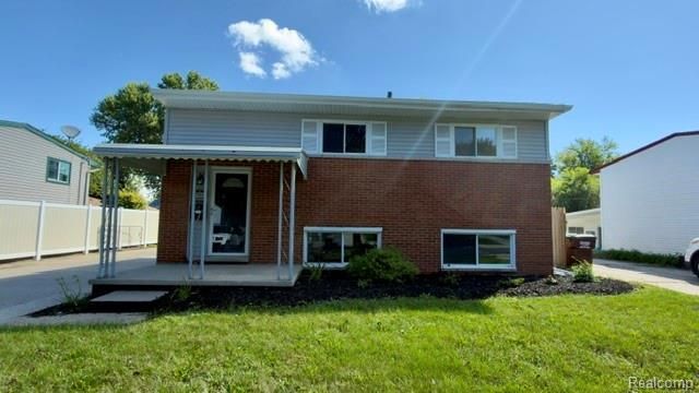 31657 Olmstead Road, Rockwood, MI 48173