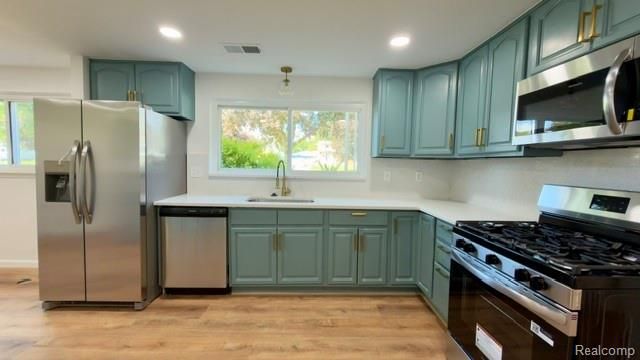 31657 Olmstead Road, Rockwood, MI 48173