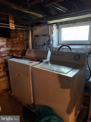 136 S KING ST, Gloucester City, NJ 08030