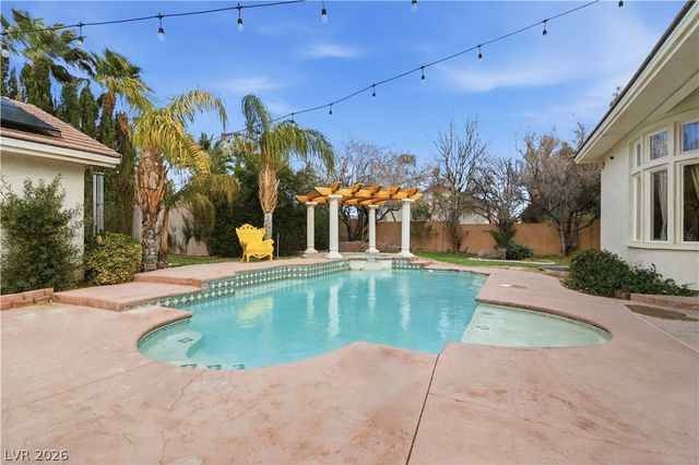 5100 Elvis Presley Court, Las Vegas, NV 89131