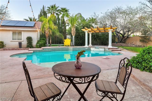 5100 Elvis Presley Court, Las Vegas, NV 89131