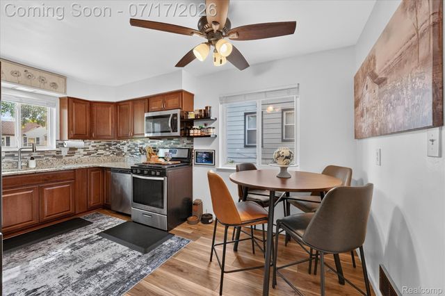 7936 Weddel Street, Taylor, MI 48180