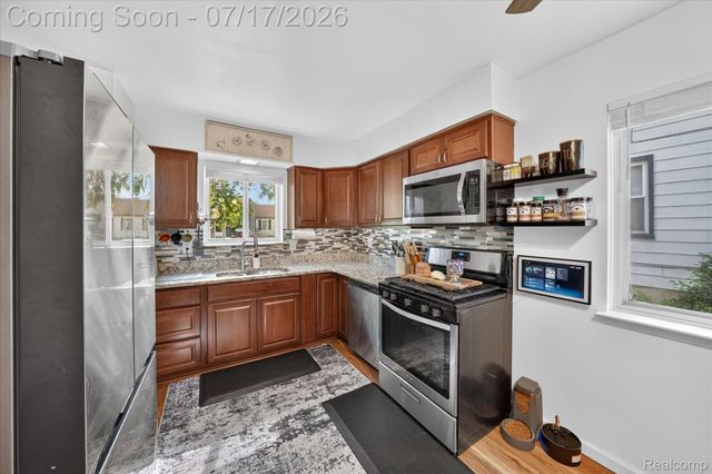 7936 Weddel Street, Taylor, MI 48180