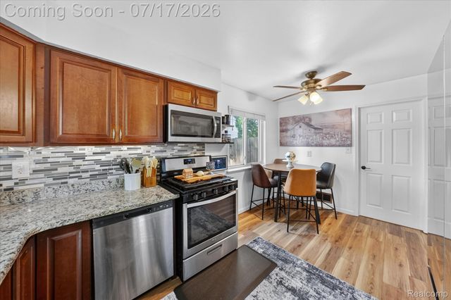 7936 Weddel Street, Taylor, MI 48180