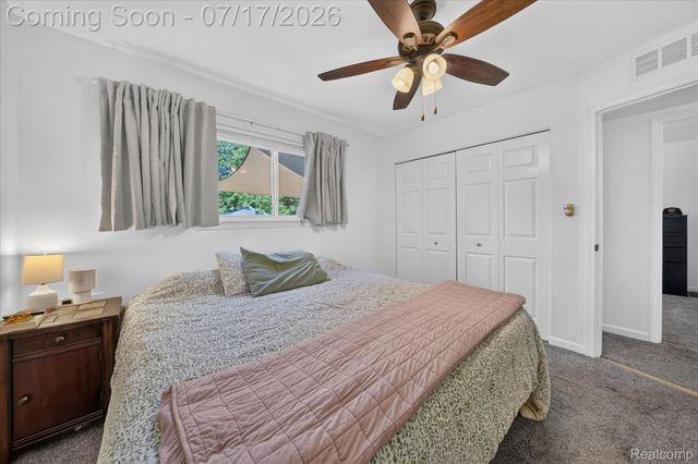 7936 Weddel Street, Taylor, MI 48180