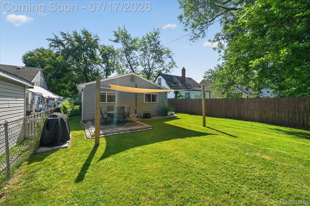 7936 Weddel Street, Taylor, MI 48180