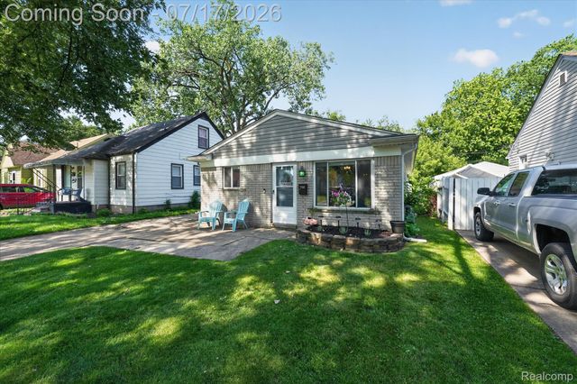 7936 Weddel Street, Taylor, MI 48180