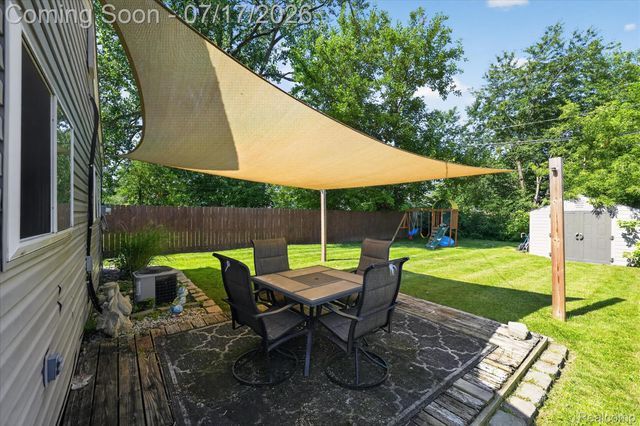 7936 Weddel Street, Taylor, MI 48180