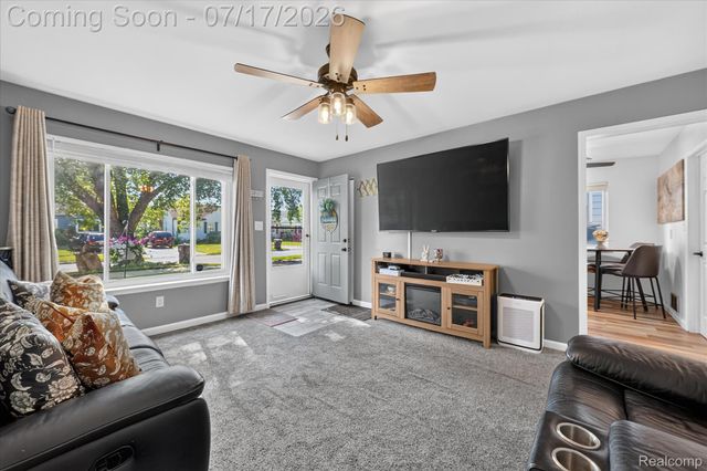 7936 Weddel Street, Taylor, MI 48180