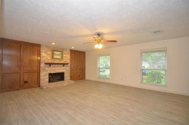 2822 River Birch Drive, Sugar Land, TX 77479