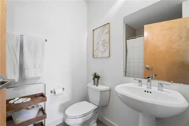 660 Glen Iris Drive NE 305, Atlanta, GA 30308