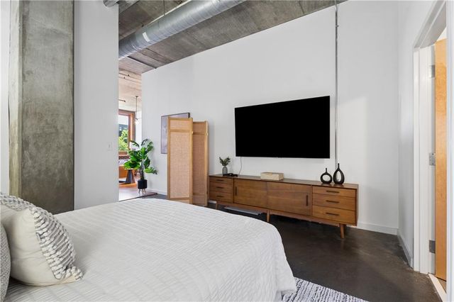 660 Glen Iris Drive NE 305, Atlanta, GA 30308