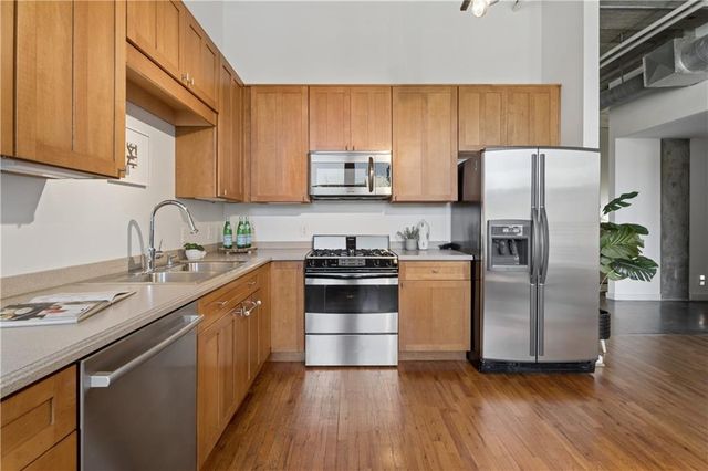 660 Glen Iris Drive NE 305, Atlanta, GA 30308