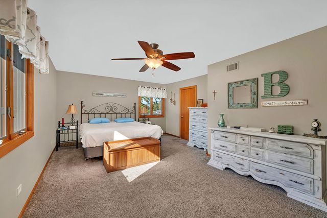 830 Wagon Drive, New Lenox, IL 60451