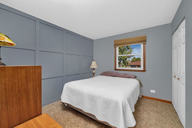 830 Wagon Drive, New Lenox, IL 60451