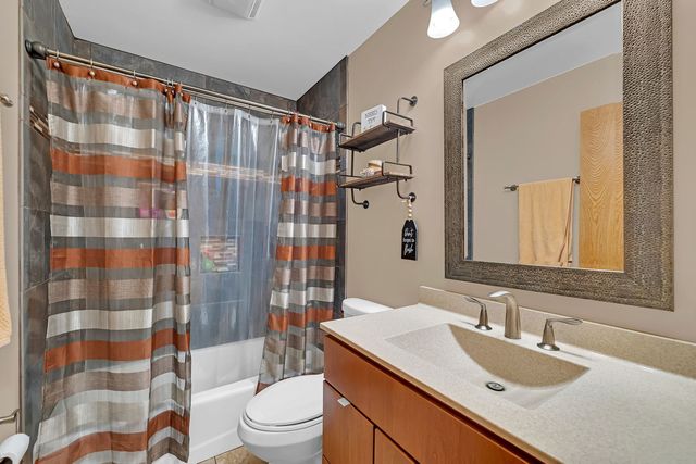 830 Wagon Drive, New Lenox, IL 60451