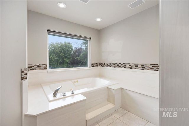1896 Candleridge Dr, Twin Falls, ID 83301