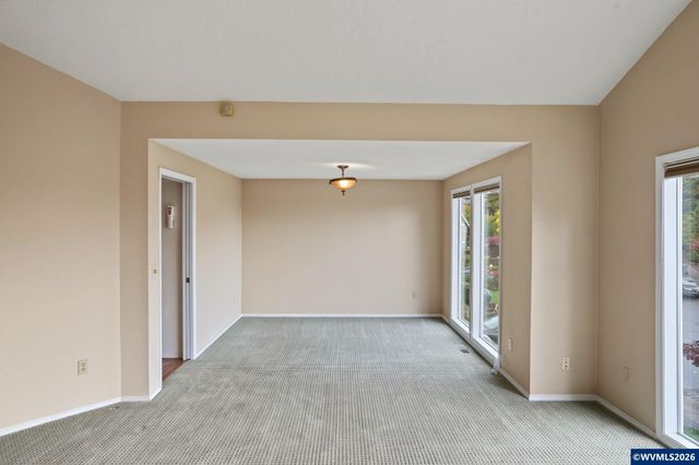 485 Sunwood Dr NW, Salem, OR 97304