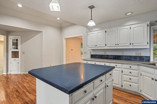 485 Sunwood Dr NW, Salem, OR 97304