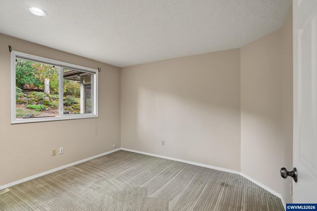 485 Sunwood Dr NW, Salem, OR 97304