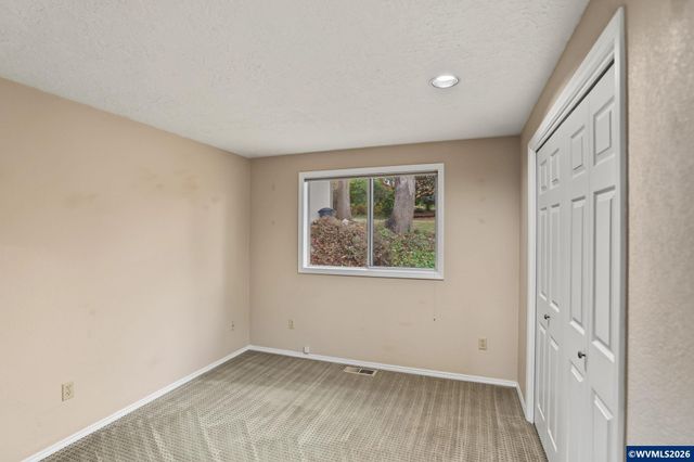 485 Sunwood Dr NW, Salem, OR 97304