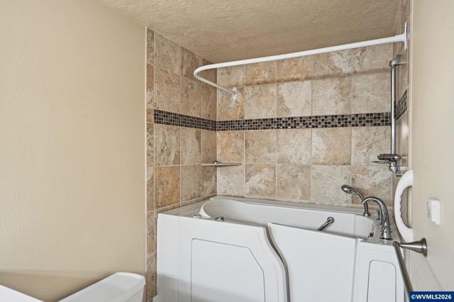 485 Sunwood Dr NW, Salem, OR 97304