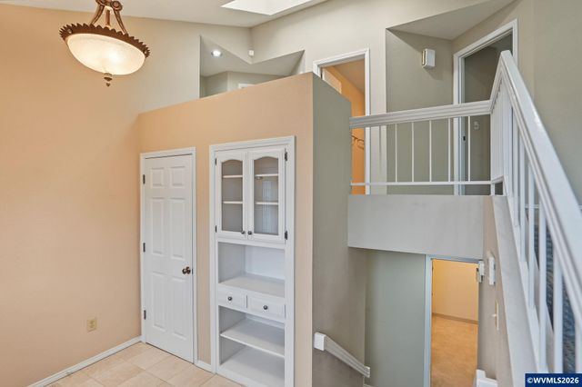485 Sunwood Dr NW, Salem, OR 97304