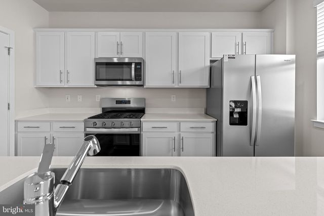 5208 MANOR PARK DR, Upper Marlboro, MD 20772