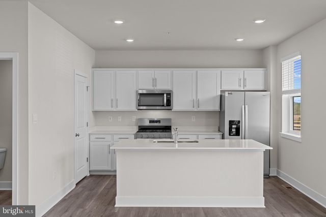 5208 MANOR PARK DR, Upper Marlboro, MD 20772