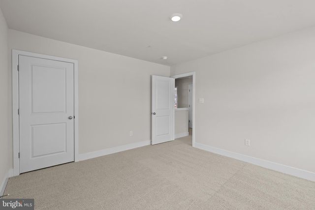 5208 MANOR PARK DR, Upper Marlboro, MD 20772