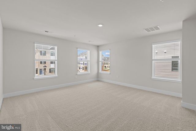 5208 MANOR PARK DR, Upper Marlboro, MD 20772