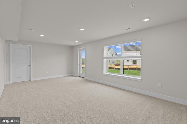 5208 MANOR PARK DR, Upper Marlboro, MD 20772