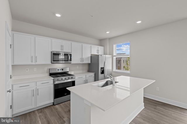 5208 MANOR PARK DR, Upper Marlboro, MD 20772