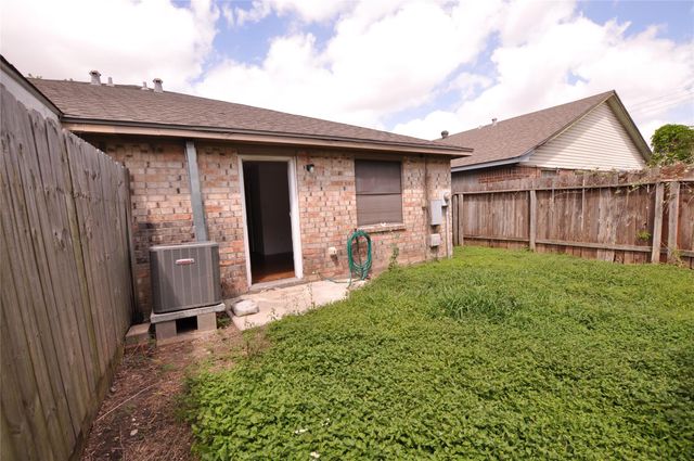 5511 Cripple Brook Court, Houston, TX 77017