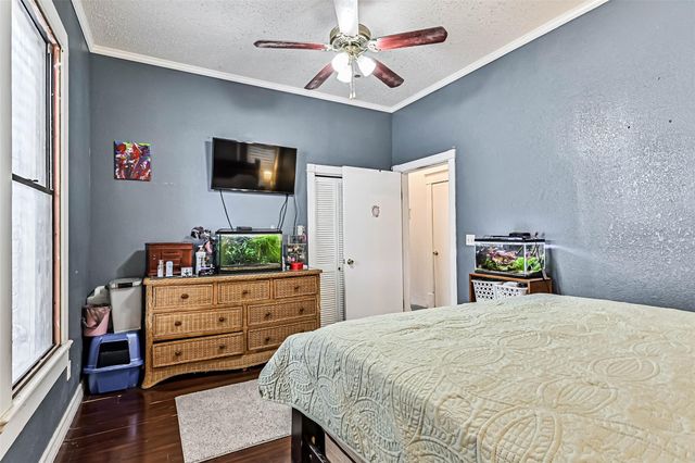 1713 Moody Avenue, Galveston, TX 77550