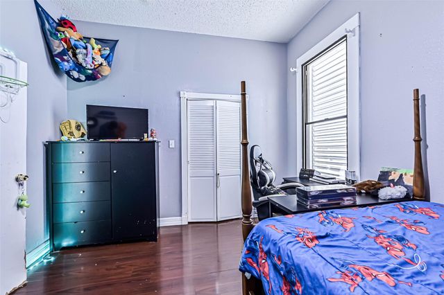 1713 Moody Avenue, Galveston, TX 77550