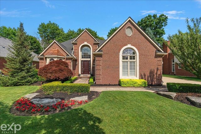 54380 Sassafras Drive, Shelby Twp, MI 48315