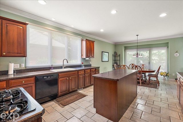 54380 Sassafras Drive, Shelby Twp, MI 48315