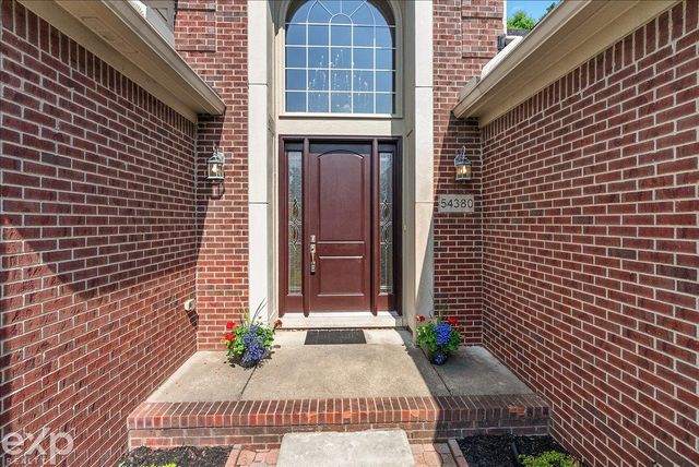 54380 Sassafras Drive, Shelby Twp, MI 48315