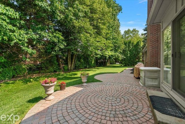 54380 Sassafras Drive, Shelby Twp, MI 48315