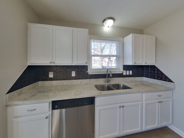 362 Park Ct, N, La Vergne, TN 37086