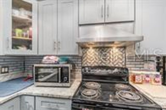 630 HOBSON TERRACE, Deltona, FL 32738