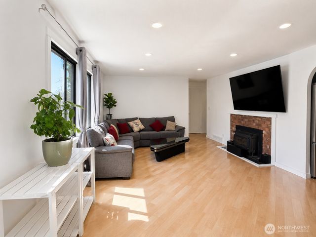 14516 27th Place S, Seatac, WA 98168